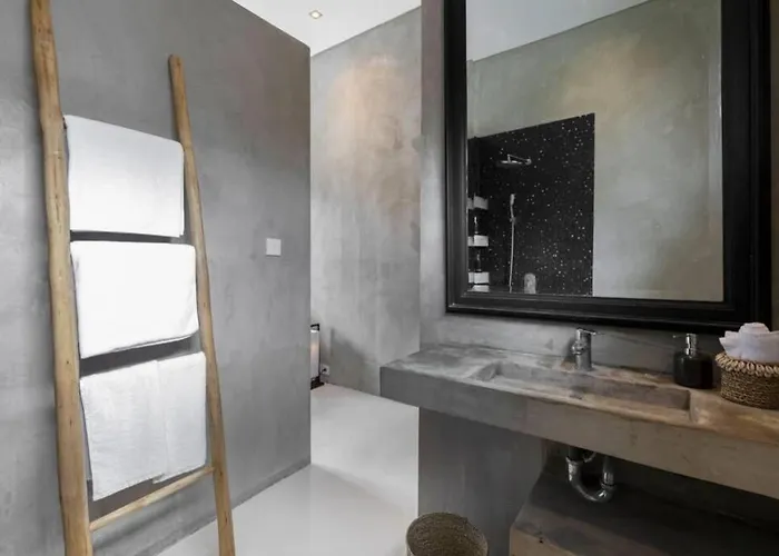 Вилла Chic 4Br Villa Kenza Canggu By Orivista *