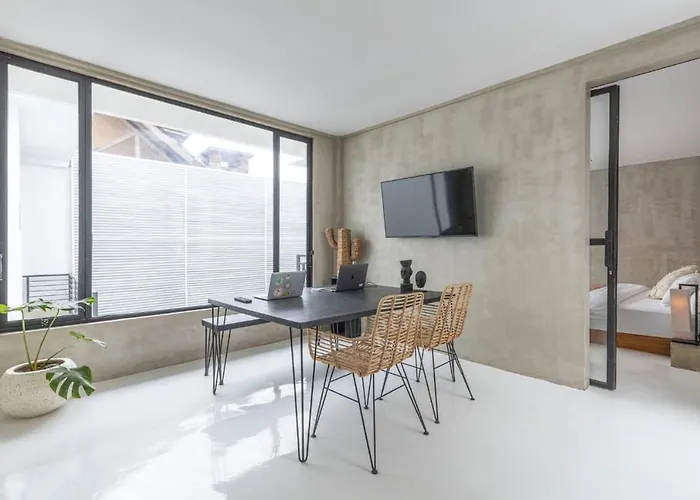 Chic 4Br Villa Kenza Canggu By Orivista Вилла Чангу