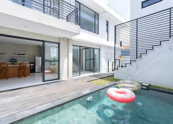 Вилла Chic 4Br Villa Kenza Canggu By Orivista Чангу